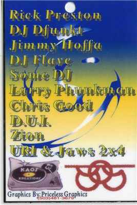 Badge - Twisted (back, Kaos Kreations)